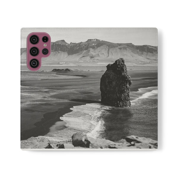 Iceland’s Black Sands in Monochrome Majesty- Flip Cases Samsung Galaxy S22 Ultra Printify Phone Case - Tracy McCrackin Photography