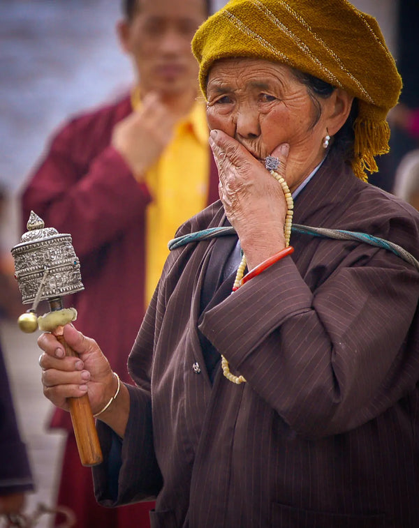 རྒན་མོའི་སྐུ་རིས། (Gen Möi Ku Ris): Elder Woman's Portrait Giclee / Colored / 5 x 7 Tracy McCrackin Photography Wall art - Tracy McCrackin Photography