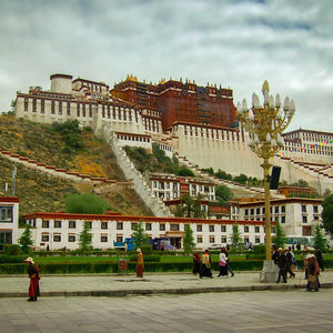 པོར་ཏོ་ལ་པ་ལྟ་ཁབ། (Pöta La Ta Khab): Portola Palace Giclee / Colored / 5 x 7 Tracy McCrackin Photography Wall art - Tracy McCrackin Photography