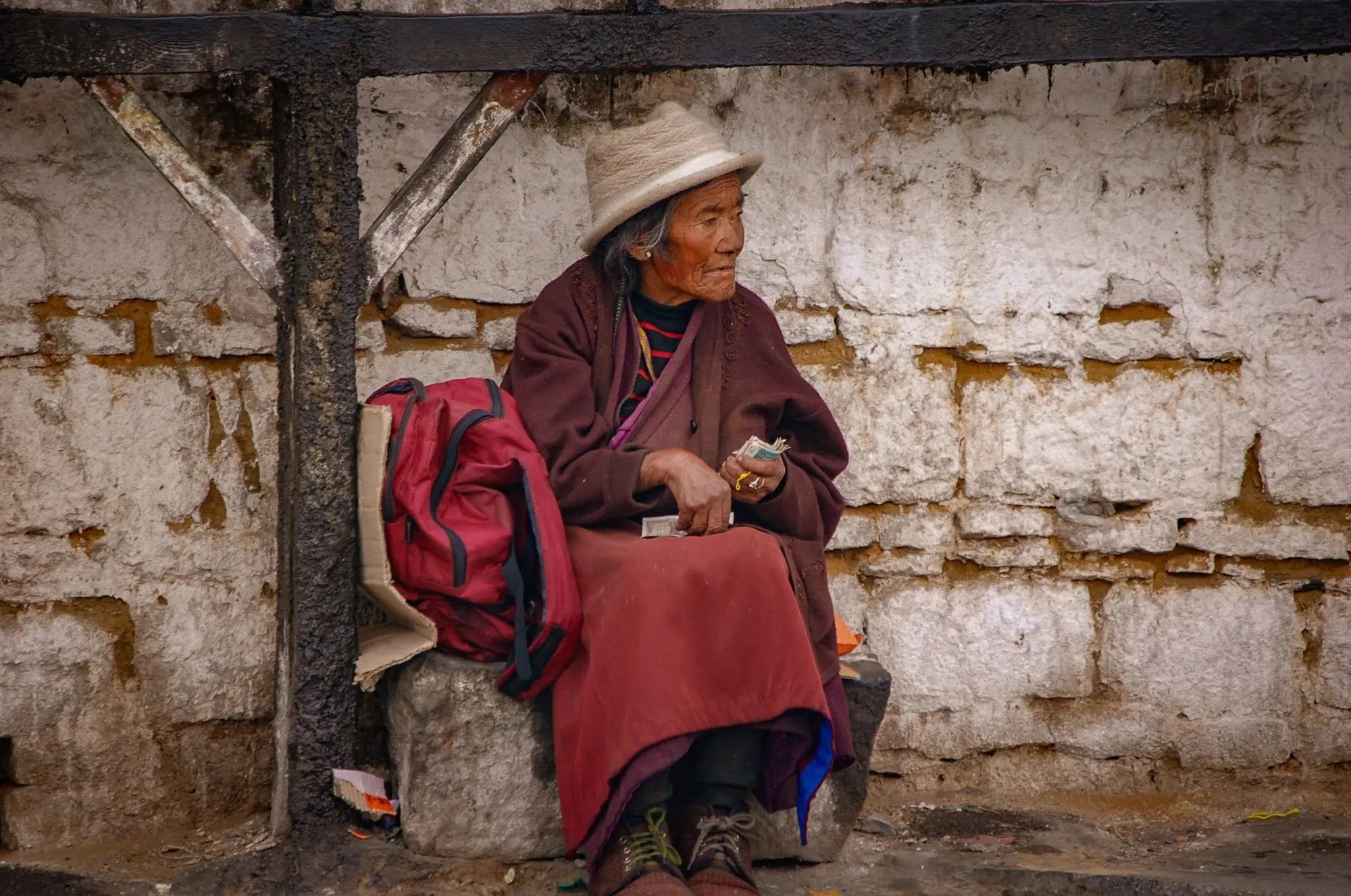 སྤྱི་མོ་ཆེན་པོ། (Jyi Mo Chenpo): Glimpses of Communion Giclee / Colored / 5 x 7 Tracy McCrackin Photography Wall art - Tracy McCrackin Photography