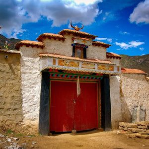 གསུམ་གཞི་སྒོམ་རྣམས། (Sum Shyi Gom Nam): New Stone Sanctuary In Tibet Giclee / Colored / 5 x 7 Tracy McCrackin Photography Wall art - Tracy McCrackin Photography