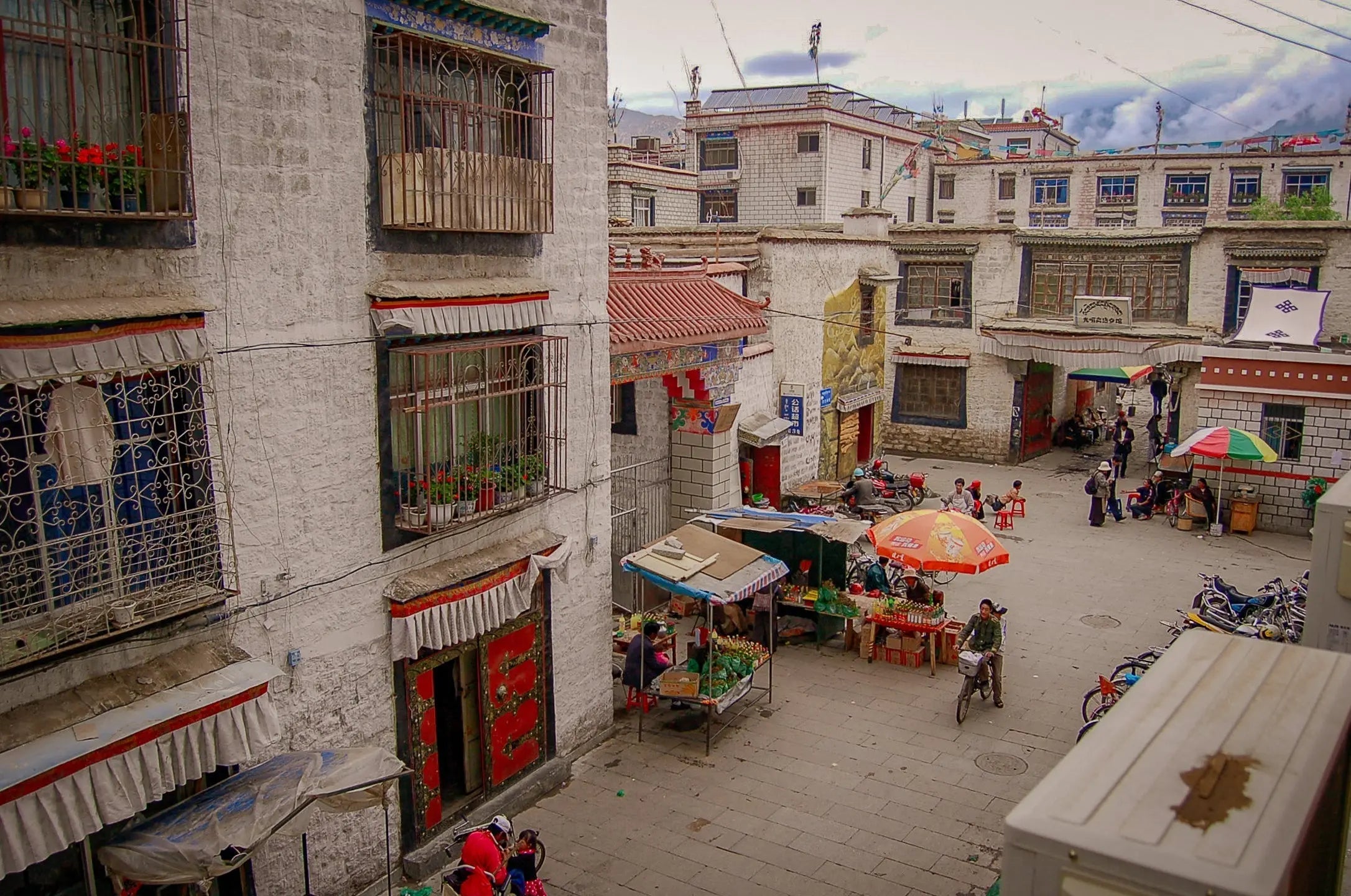 tibetan-courtyard Giclee / Colored / 5 x 7 Tracy McCrackin Photography GiclŽe - Tracy McCrackin Photography