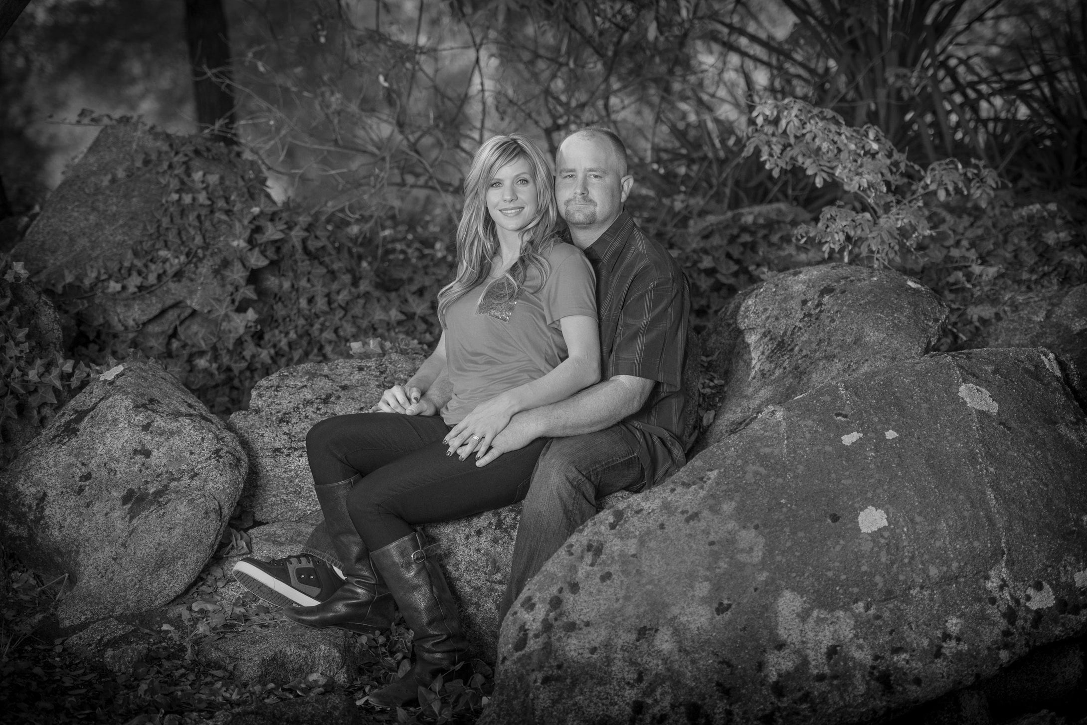 couple-portrait-on-rocks Giclee / B&W / 5 x 7 Tracy McCrackin Photography - Tracy McCrackin Photography